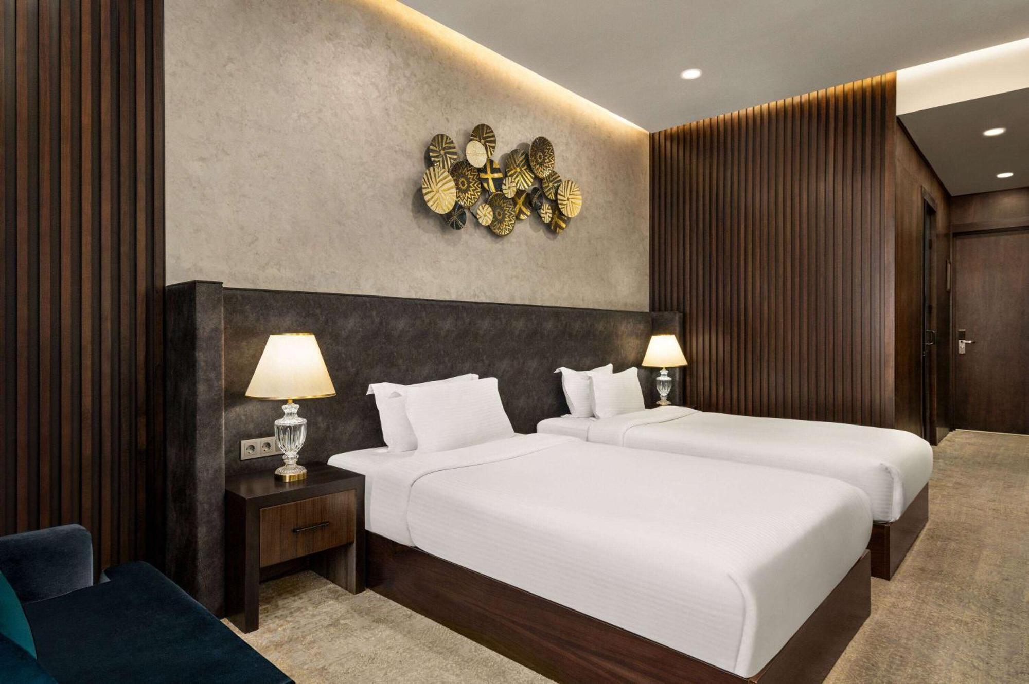 Hotel Wyndham Garden Taskent Exterior foto